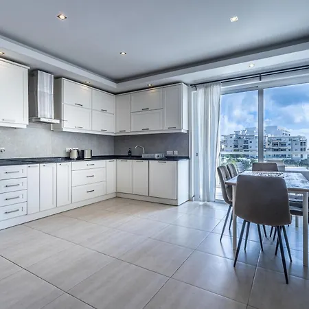 The Fives Saint Julian's