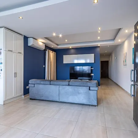 Апартаменты The Fives Сент Джулианс