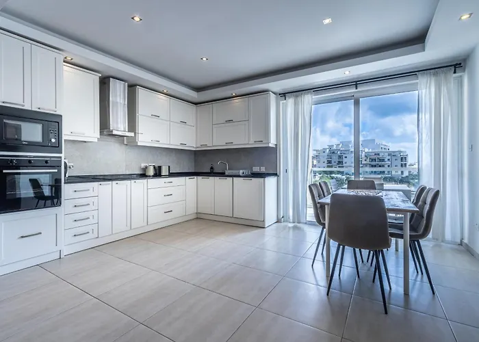 The Fives Saint Julian's