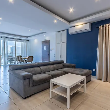 Apartamento The Fives St. Julian's